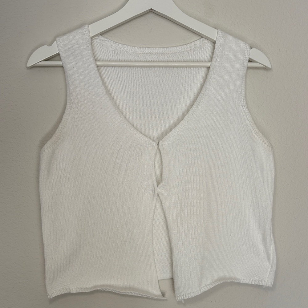 White Knit Crop Sweater Vest Tank Top medium